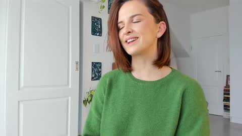 Alexandra Thorn online show from February 21, 2026, 10:27 am