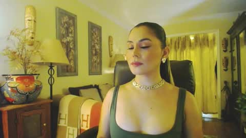 Snapshot of missbrownx chatting on June 19, 2026, 6:56 pm Brownie -P online show from June 19, 2026, 6:56 pm