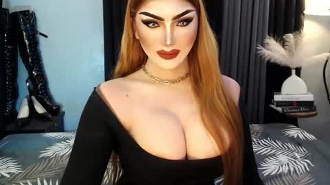 Snapshot of misschannel4sub chatting on November 13, 2025, 3:55 pm PRIESTESS CHANNEL online show from November 13, 2025, 3:55 pm