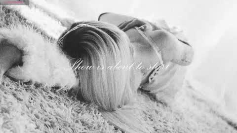 Chloe freelance model Please your thumbs up are important  online show from November 13, 2025, 11:36 pm