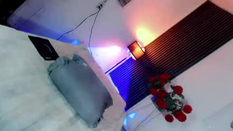 Nicole online show from January 19, 2026, 2:59 am