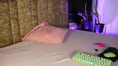 DIONNE online show from April 13, 2026, 11:27 am