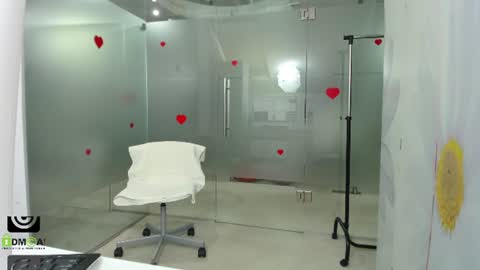 Snapshot of missdominna chatting on June 13, 2026, 3:04 am Miss Domina online show from June 13, 2026, 3:04 am