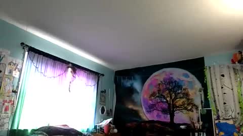 MissEeva online show from April 29, 2026, 2:54 pm