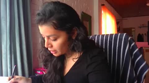 melodie  online show from October 12, 2025, 4:06 pm