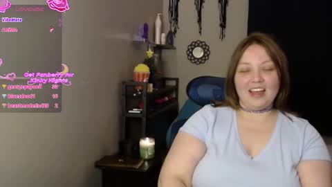 Snapshot of missfoxe12 chatting on December 14, 2025, 11:31 pm missfoxe12 online show from December 14, 2025, 11:31 pm