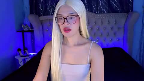 Snapshot of missionary_addiction_cumshot chatting on March 2, 2026, 4:58 am im your queen steffie online show from March 2, 2026, 4:58 am