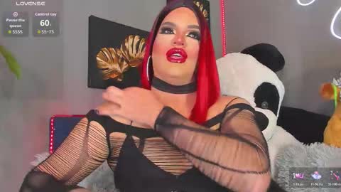 kassandra lazcano online show from November 24, 2025, 12:43 am