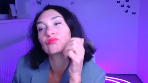 Christina online show from January 19, 2026, 12:20 pm