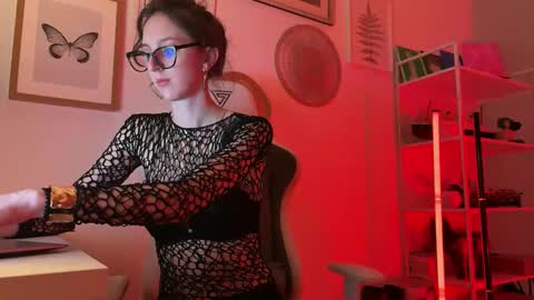 Snapshot of misslalii chatting on May 15, 2026, 8:38 pm misslalii online show from May 15, 2026, 8:38 pm