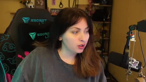 Snapshot of misslaras chatting on January 11, 2025, 7:17 am MissLaraS Findom Femdom online show from January 11, 2025, 7:17 am