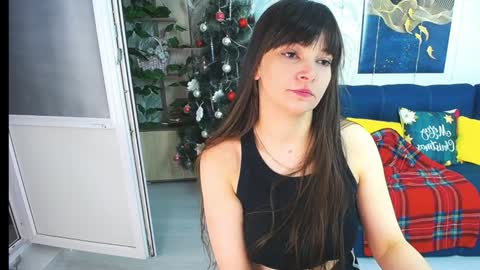 Snapshot of misslauraslim chatting on January 13, 2025, 6:27 am MissLaura online show from January 13, 2025, 6:27 am