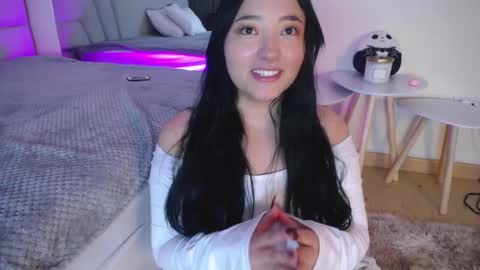 Miss Loise online show from November 22, 2025, 3:49 am