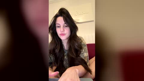 Snapshot of missmadsxx chatting on May 7, 2026, 11:48 am MADS online show from May 7, 2026, 11:48 am