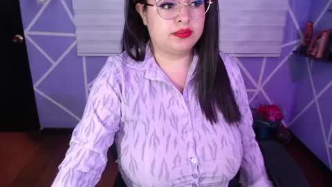 Snapshot of missmia1_ chatting on May 7, 2026, 8:36 pm Miia online show from May 7, 2026, 8:36 pm