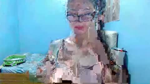 missminervaa online show from April 15, 2026, 6:37 pm