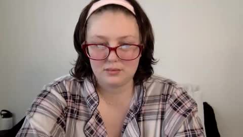 Snapshot of missmistressmal chatting on May 5, 2026, 5:10 pm missmistressmal online show from May 5, 2026, 5:10 pm