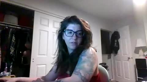 MissMona online show from April 10, 2026, 10:09 am