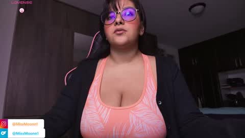 MissMoon online show from September 11, 2025, 10:43 pm