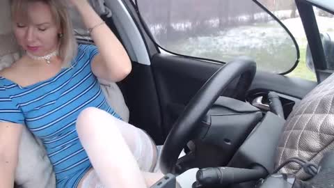 Snapshot of missofkiss chatting on December 2, 2024, 11:56 am Olenka online show from December 2, 2024, 11:56 am