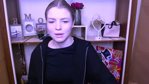 Olivia online show from December 24, 2024, 8:11 am