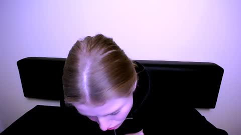 Olivia online show from January 31, 2025, 2:49 pm