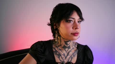 Snapshot of misstomie_ chatting on June 9, 2026, 4:07 pm Tomiehelp me get to 100 thumbs up online show from June 9, 2026, 4:07 pm