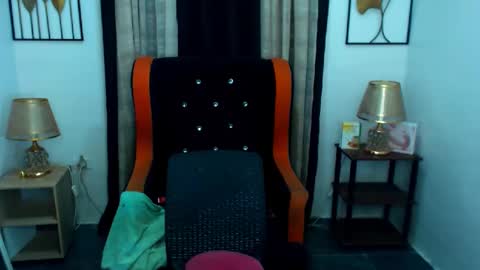 Snapshot of misstressallisonts chatting on December 28, 2024, 9:09 am Allisondont forget follow me online show from December 28, 2024, 9:09 am