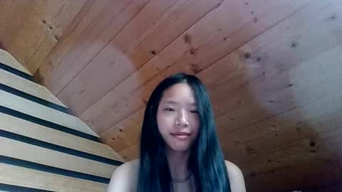 Snapshot of missversatile chatting on June 2, 2026, 5:31 am Miss Versatile online show from June 2, 2026, 5:31 am
