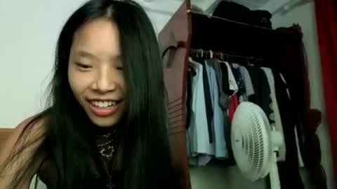 Snapshot of missversatile chatting on July 12, 2026, 8:33 pm Miss Versatile online show from July 12, 2026, 8:33 pm