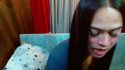 SweetViolet online show from March 17, 2026, 12:52 pm