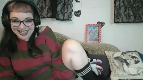 Snapshot of missy_dee chatting on March 11, 2026, 6:19 am Missy Dee online show from March 11, 2026, 6:19 am