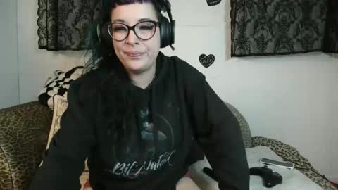 Snapshot of missy_dee chatting on April 12, 2026, 7:02 am Missy Dee online show from April 12, 2026, 7:02 am