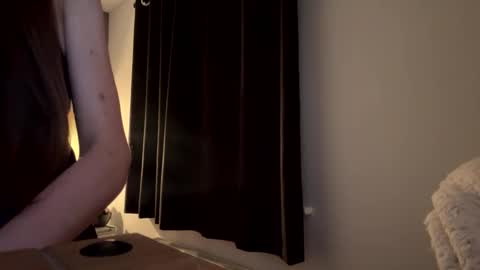 Snapshot of missylittle123 chatting on September 19, 2025, 9:59 pm Missylittle123 online show from September 19, 2025, 9:59 pm