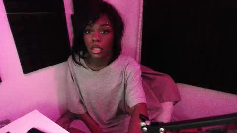 Snapshot of missymixingmiss chatting on June 3, 2026, 5:21 am lauren online show from June 3, 2026, 5:21 am