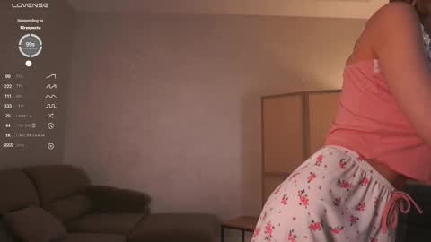 Snapshot of mist_mia chatting on October 7, 2025, 4:04 pm Mia online show from October 7, 2025, 4:04 pm