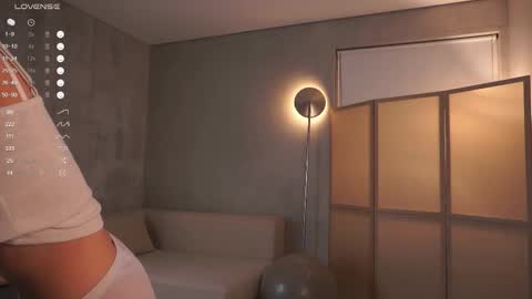 Snapshot of mist_mia chatting on February 1, 2026, 6:06 pm Mia online show from February 1, 2026, 6:06 pm