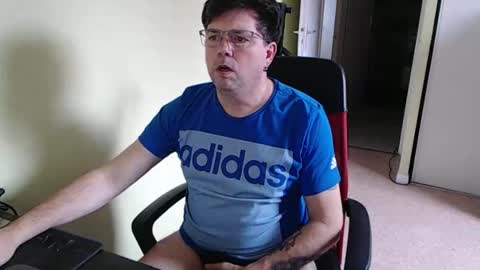 mistercoeur online show from February 17, 2026, 4:02 pm