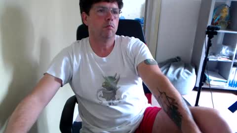 Snapshot of mistercoeur1 chatting on July 16, 2026, 2:23 pm mistercoeur online show from July 16, 2026, 2:23 pm