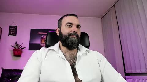 Snapshot of misterlov3r chatting on March 7, 2025, 4:24 am misterlov3r online show from March 7, 2025, 4:24 am