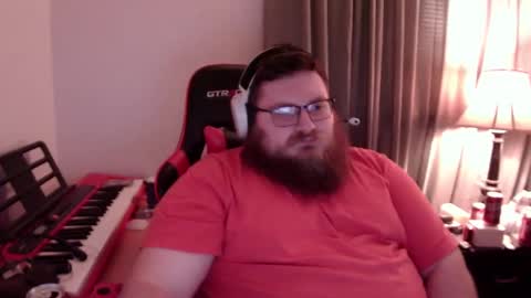 Snapshot of mistermac935 chatting on December 18, 2024, 9:47 am mistermac935 online show from December 18, 2024, 9:47 am