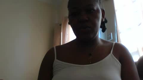 Snapshot of misticmoment chatting on June 2, 2026, 5:42 am misticmoment online show from June 2, 2026, 5:42 am