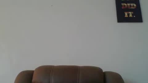 Snapshot of misticmoment chatting on June 23, 2026, 7:50 am misticmoment online show from June 23, 2026, 7:50 am