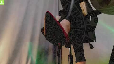  Mistress Alice  online show from February 15, 2026, 8:13 am