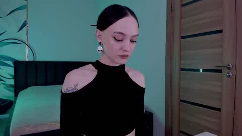 Mistress Mia online show from October 7, 2025, 11:57 pm