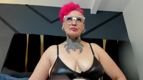 Snapshot of mistress_sandy chatting on June 15, 2026, 8:44 pm Sandy Mistress online show from June 15, 2026, 8:44 pm