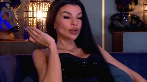 Snapshot of mistresselenia chatting on April 22, 2026, 2:40 pm Elenia online show from April 22, 2026, 2:40 pm