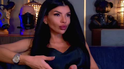 Snapshot of mistresselenia chatting on May 1, 2026, 10:09 am Elenia online show from May 1, 2026, 10:09 am