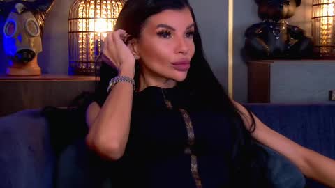 Snapshot of mistresselenia chatting on May 4, 2026, 2:13 pm Elenia online show from May 4, 2026, 2:13 pm