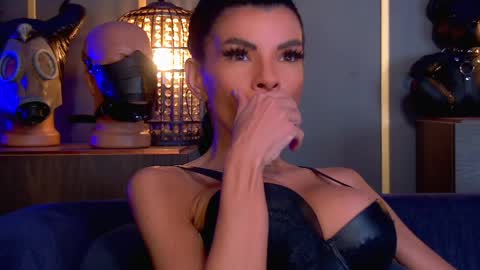 Snapshot of mistresselenia chatting on May 6, 2026, 11:59 am Elenia online show from May 6, 2026, 11:59 am